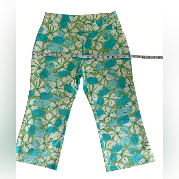 Lilly Pulitzer Capri Pants Sz 6 Turquoise Green White Floral Bunny Print - Picture 6 of 8